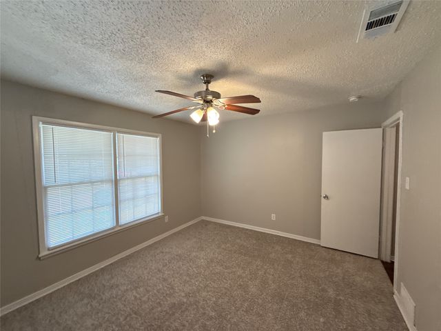2607 Yeager Street, Fort Worth, TX 76112