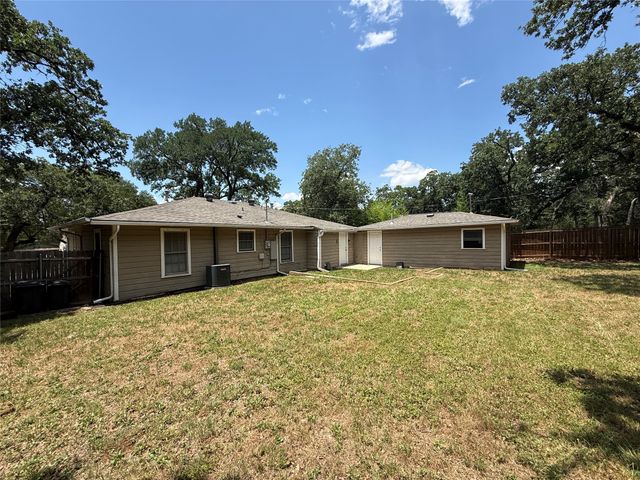 2607 Yeager Street, Fort Worth, TX 76112