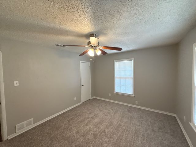 2607 Yeager Street, Fort Worth, TX 76112