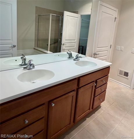 24471 Sand Lake Lane, Brownstown Charter Township, MI 48134