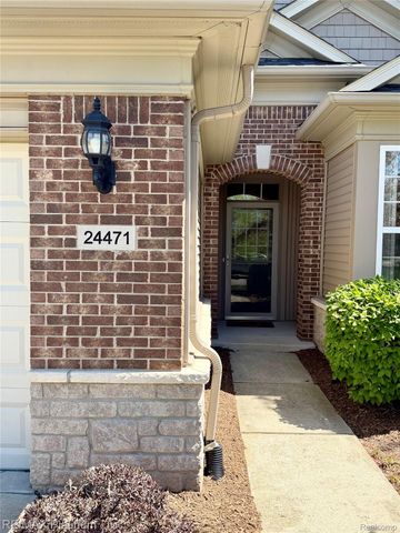 24471 Sand Lake Lane, Brownstown Charter Township, MI 48134