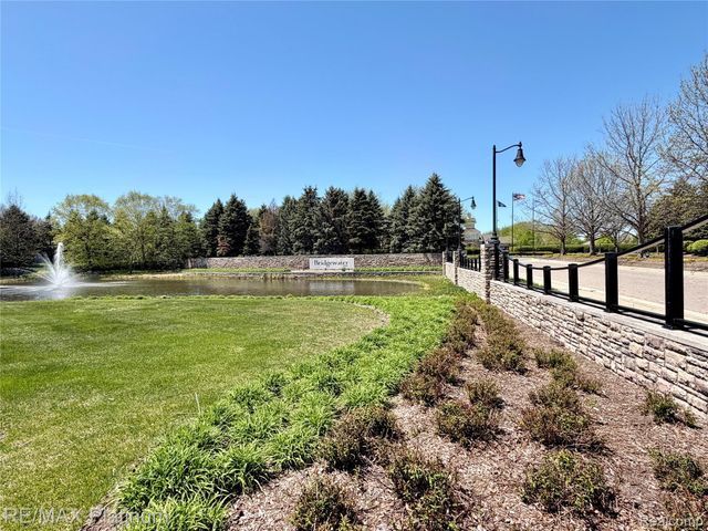 24471 Sand Lake Lane, Brownstown Charter Township, MI 48134