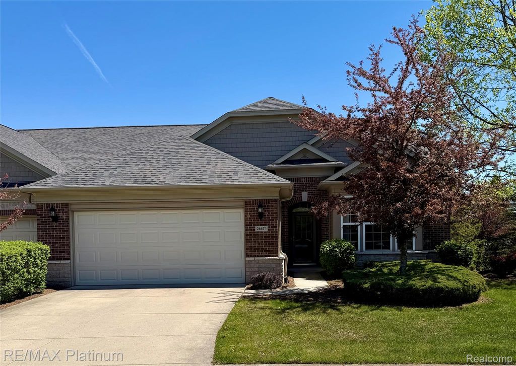 24471 Sand Lake Lane, Brownstown Charter Township, MI 48134