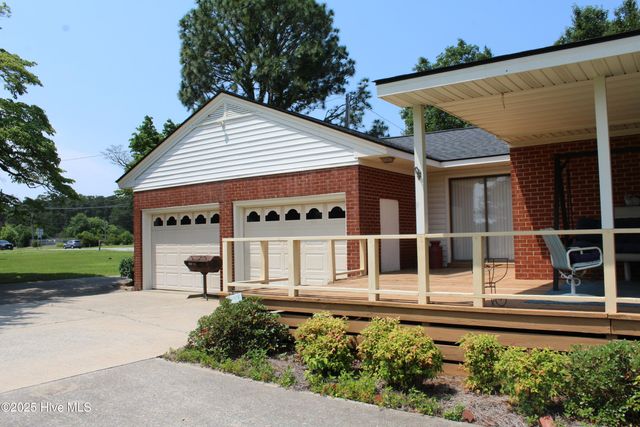 2945 Us Highway 17, Williamston, NC 27892