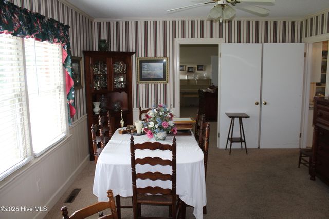 2945 Us Highway 17, Williamston, NC 27892