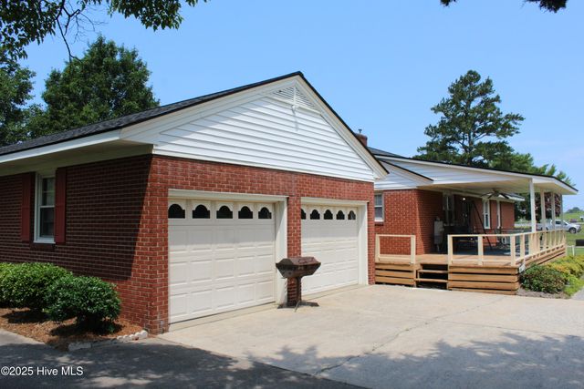 2945 Us Highway 17, Williamston, NC 27892