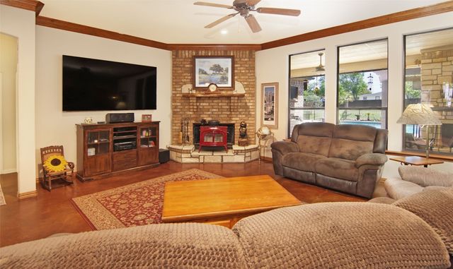 213 Austin Creek Court, Fort Worth, TX 76140