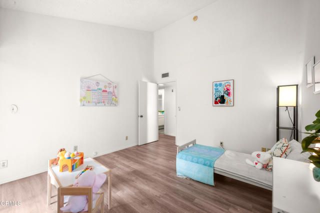 4260 Via Arbolada 330, Los Angeles, CA 90042