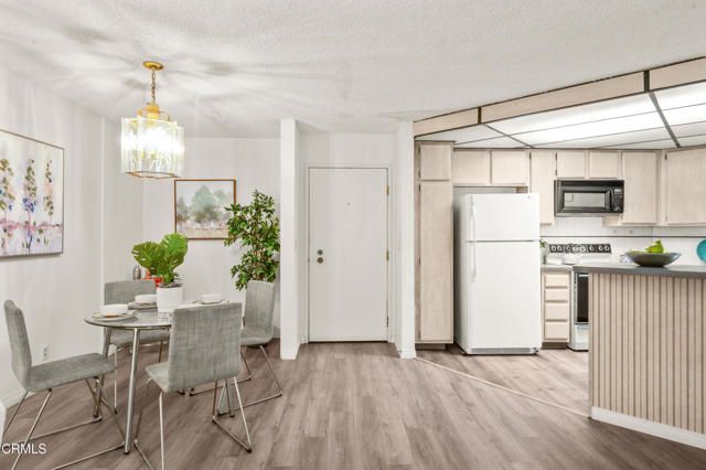 4260 Via Arbolada 330, Los Angeles, CA 90042