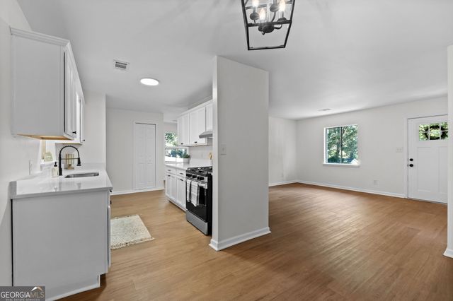 205 Pine Street, Barnesville, GA 30204