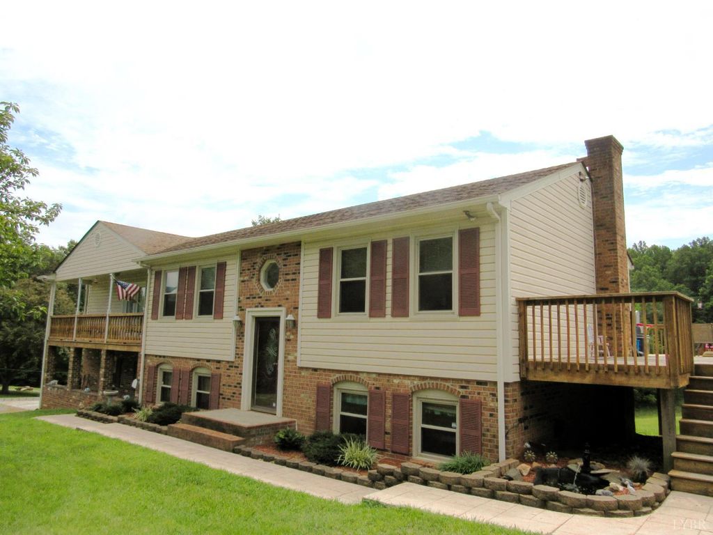134 Friendship Lane, Madison Heights, VA 24572
