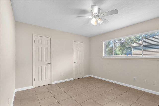 605 David Avenue, League City, TX 77573