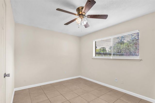 605 David Avenue, League City, TX 77573