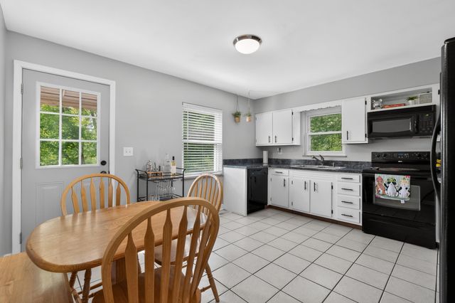 8420 Persimmon Grove Pike, Alexandria, KY 41001