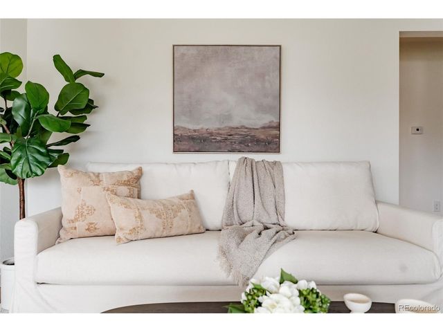 421 Zenobia St, Denver, CO 80204