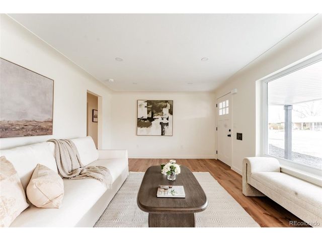 421 Zenobia St, Denver, CO 80204