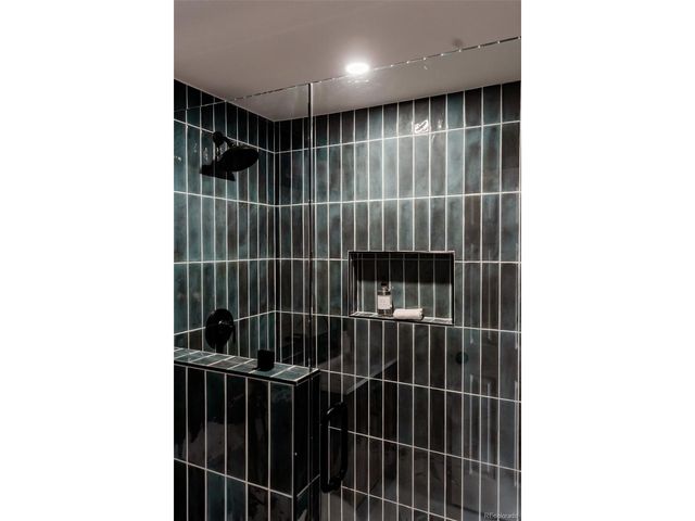 421 Zenobia St, Denver, CO 80204