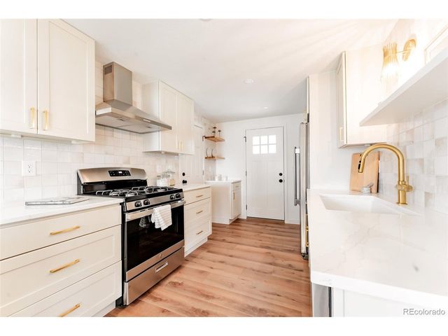 421 Zenobia St, Denver, CO 80204