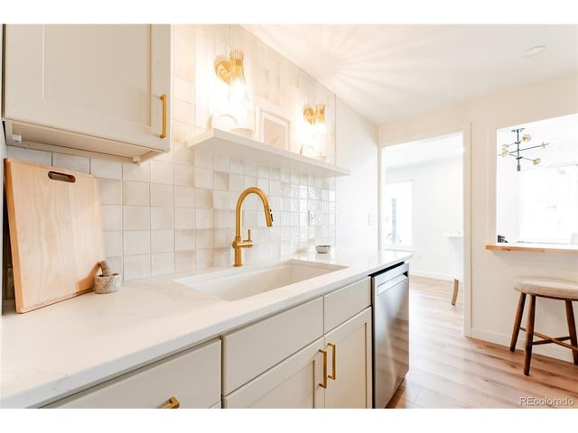 421 Zenobia St, Denver, CO 80204