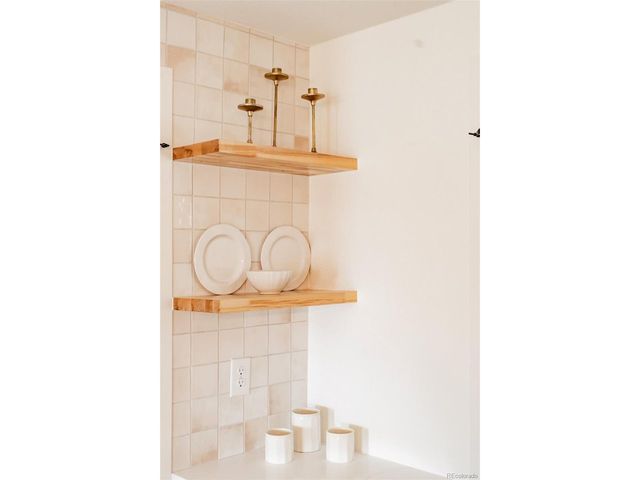 421 Zenobia St, Denver, CO 80204