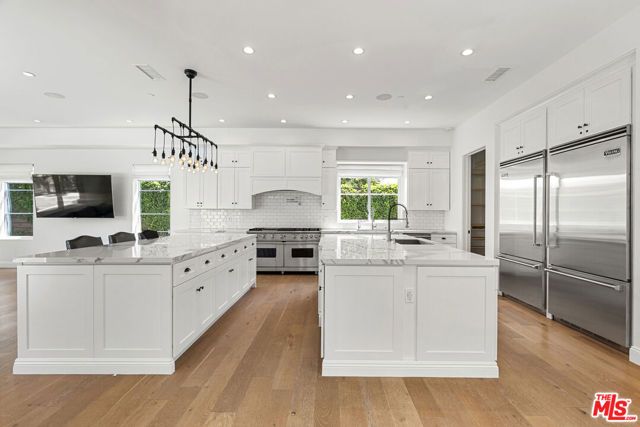 530 N Alta Vista Boulevard, Los Angeles, CA 90036