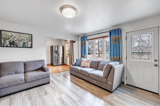 814 3RD STREET, De Pere, WI 54115