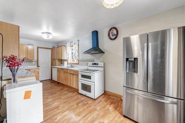 814 3RD STREET, De Pere, WI 54115