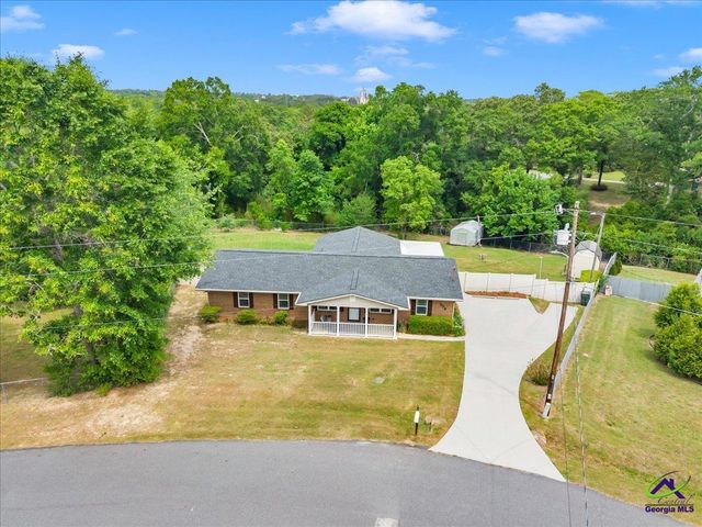 308 Fleming Drive, Bonaire, GA 31005