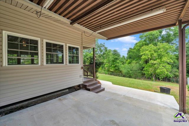 308 Fleming Drive, Bonaire, GA 31005