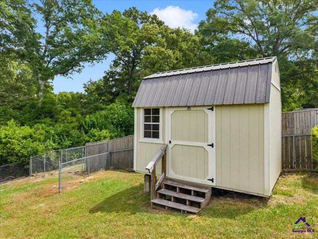 308 Fleming Drive, Bonaire, GA 31005