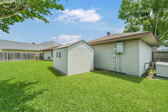 807 Green Belt Drive, Sugar Land, TX 77498