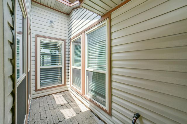 807 Green Belt Drive, Sugar Land, TX 77498