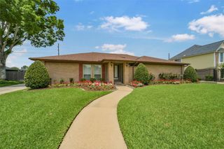 807 Green Belt Drive, Sugar Land, TX 77498