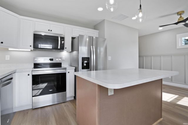 637 Jackson Avenue, Evansville, IN 47713