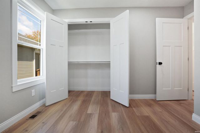 637 Jackson Avenue, Evansville, IN 47713