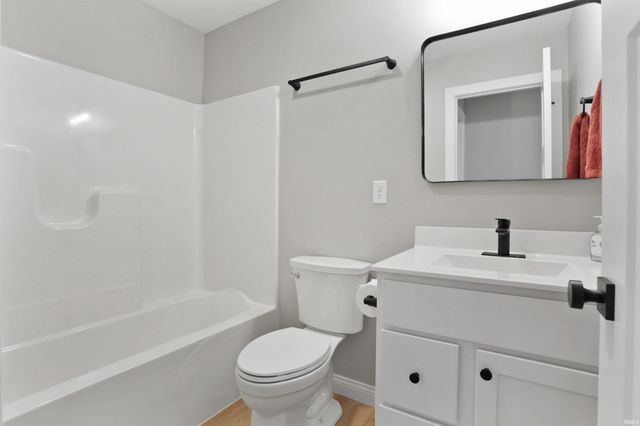 637 Jackson Avenue, Evansville, IN 47713