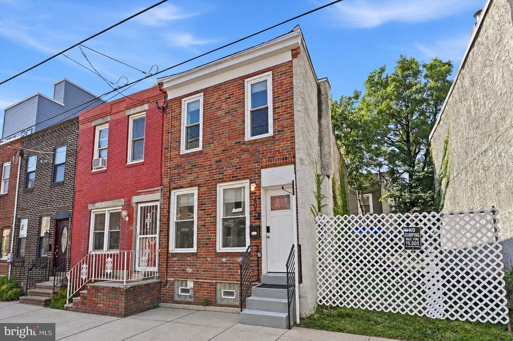 2036 WILDER ST, PHILADELPHIA, PA 19146 — photo 2
