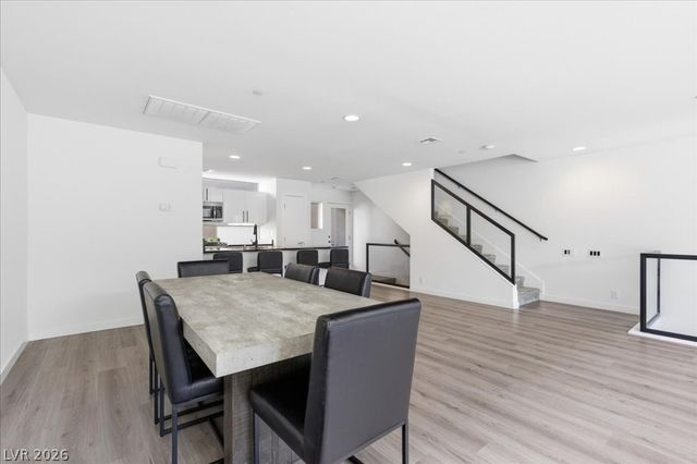 250 Tower Street, Las Vegas, NV 89101