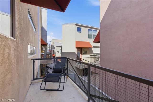 250 Tower Street, Las Vegas, NV 89101