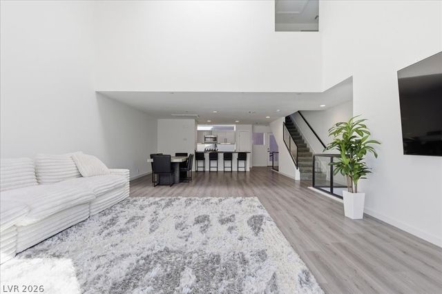 250 Tower Street, Las Vegas, NV 89101