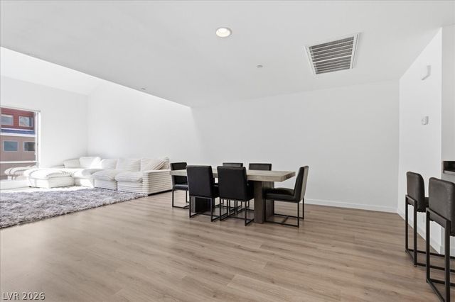 250 Tower Street, Las Vegas, NV 89101