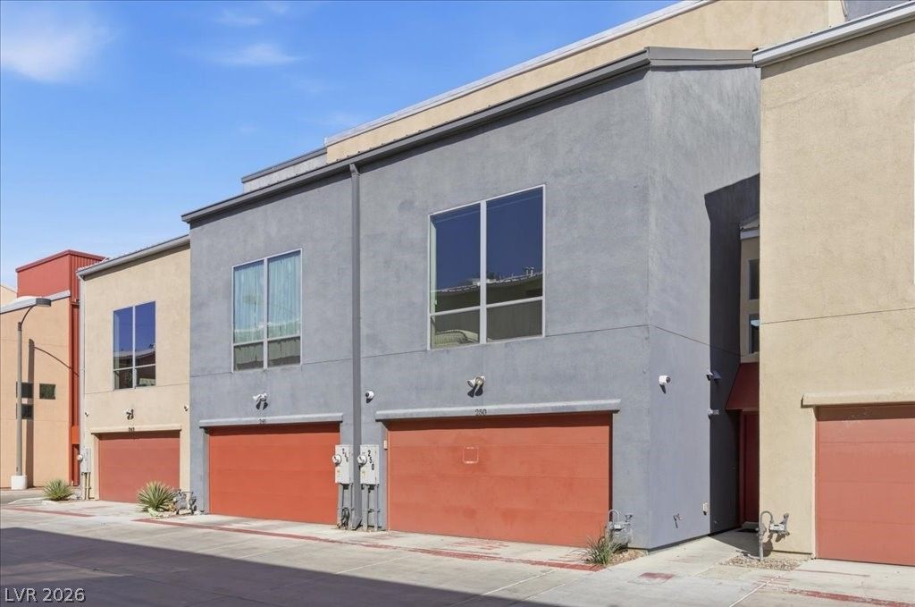 250 Tower Street, Las Vegas, NV 89101