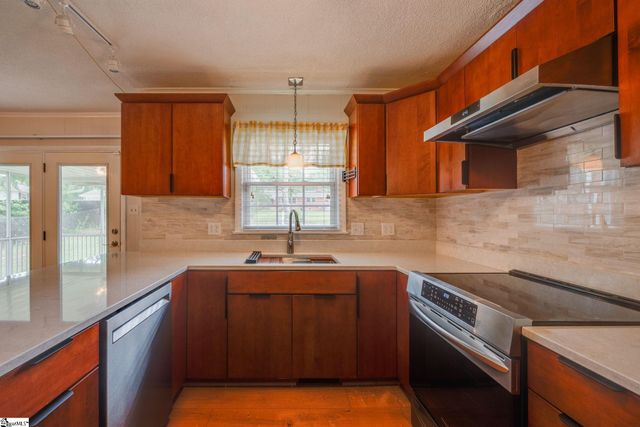 217 Navaho Drive, Spartanburg, SC 29301