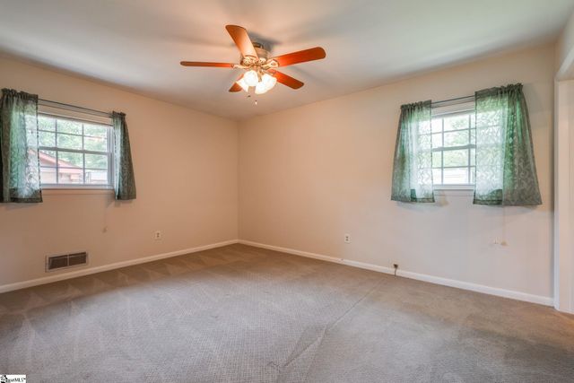 217 Navaho Drive, Spartanburg, SC 29301