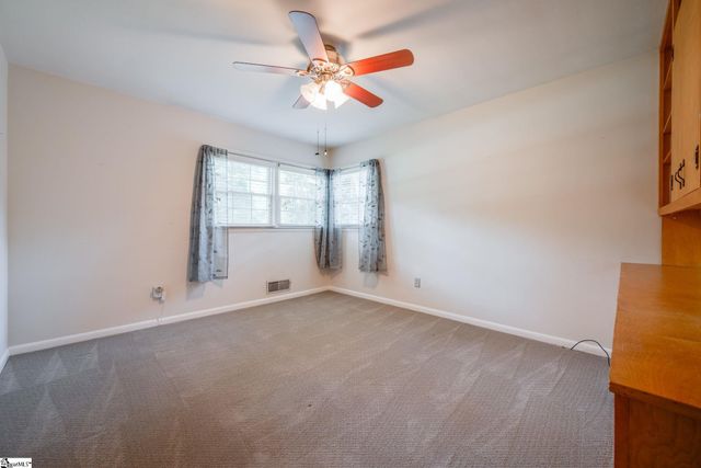 217 Navaho Drive, Spartanburg, SC 29301