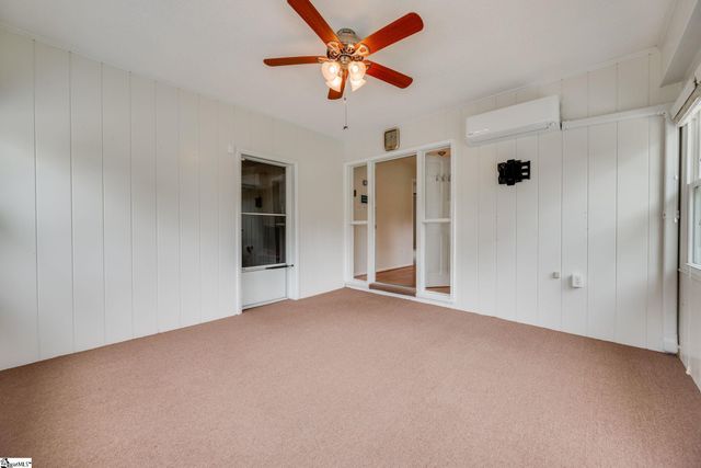 217 Navaho Drive, Spartanburg, SC 29301