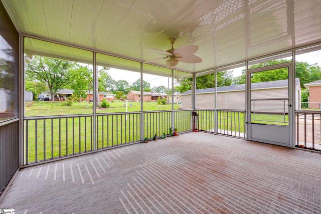 217 Navaho Drive, Spartanburg, SC 29301