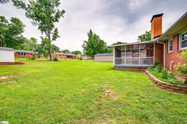 217 Navaho Drive, Spartanburg, SC 29301