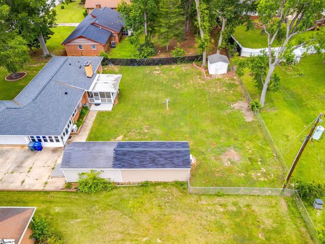 217 Navaho Drive, Spartanburg, SC 29301