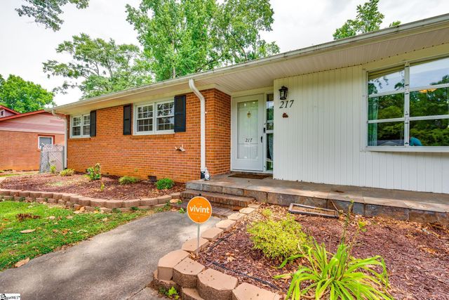 217 Navaho Drive, Spartanburg, SC 29301
